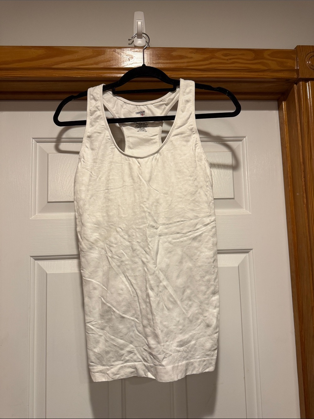 GAP White Ribbed Scoop Tank